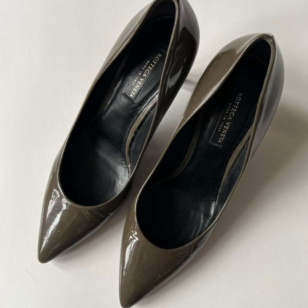Bottega Veneta Women's Gray Patent Heels